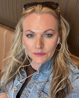 AnnaAnna8181